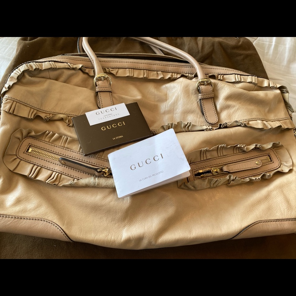 Gucci Ruffle Handbag - Picture 7 of 8